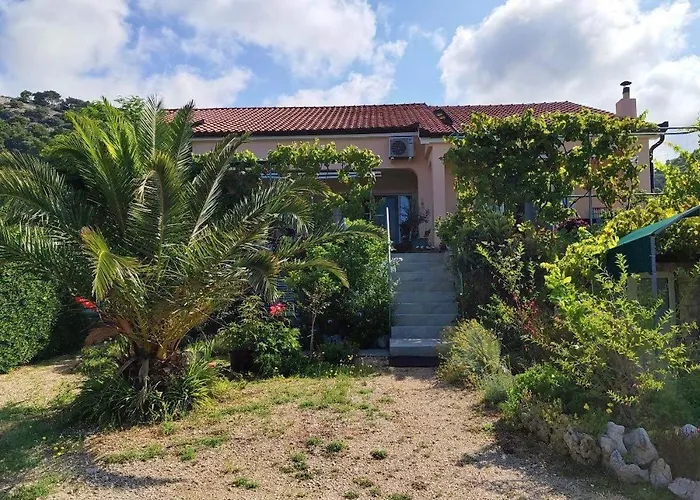 Daire With Parking Space Barbat, Rab - 25028 *