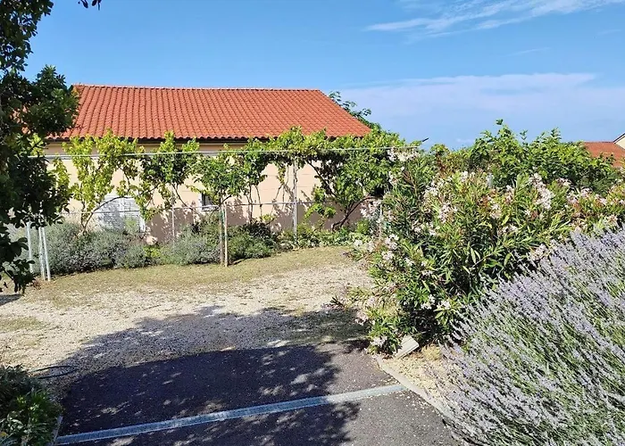 With Parking Space Barbat, Rab - 25028 Apartment *