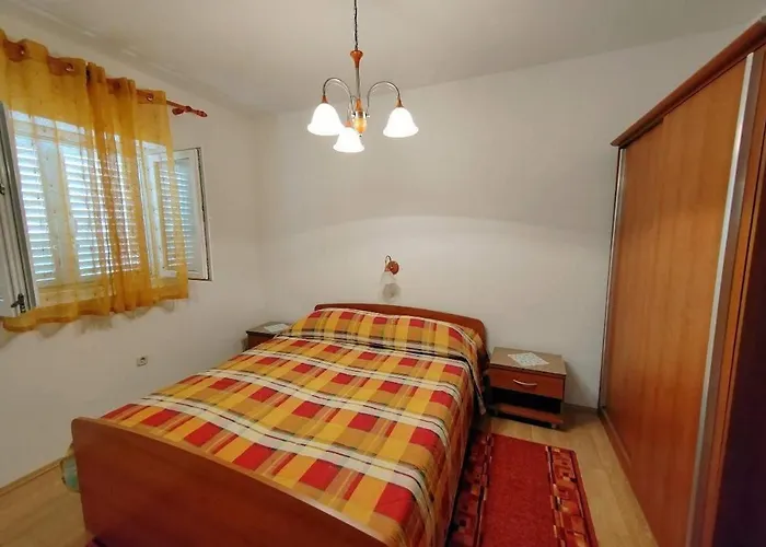 With Parking Space Barbat, Rab - 25028 Apartment Rab Town